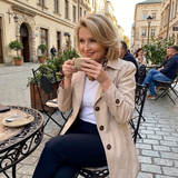 Inés — Elegant Vintage Button Coat